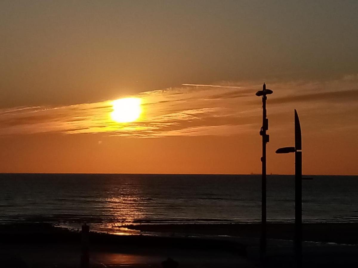 Appartement Wimereux "Les Pieds Dans L'Eau", Parking, Wifi Exterior foto